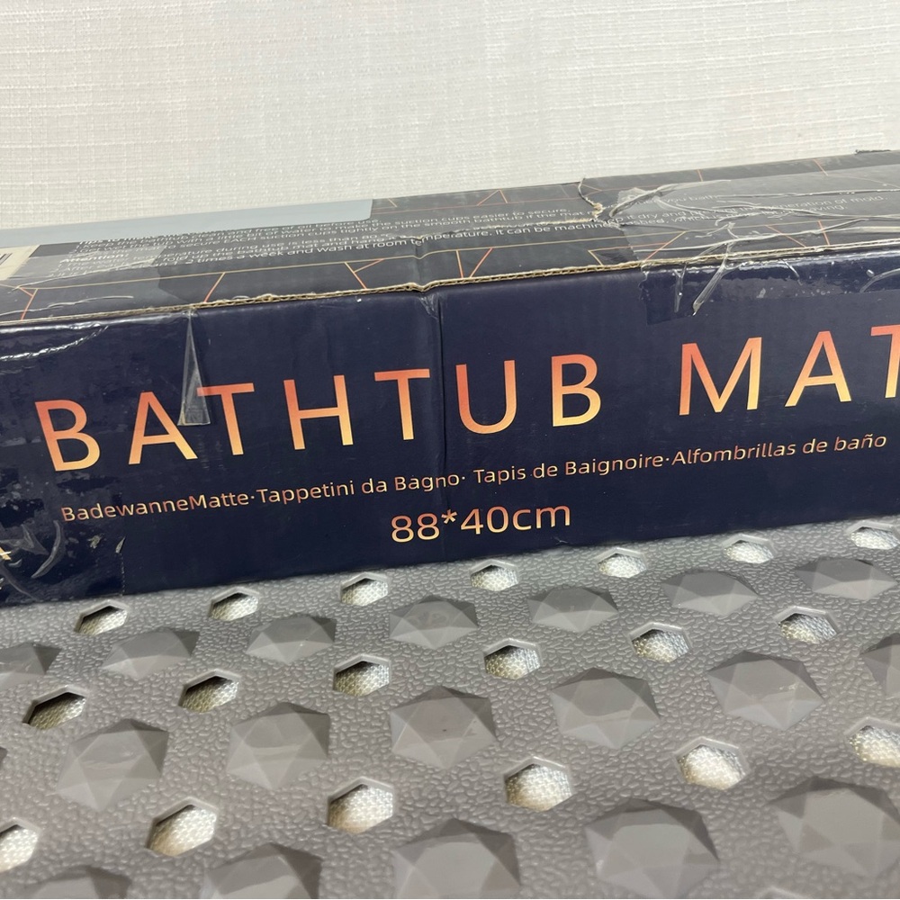 Non-Slip Gray Bathtub Mat